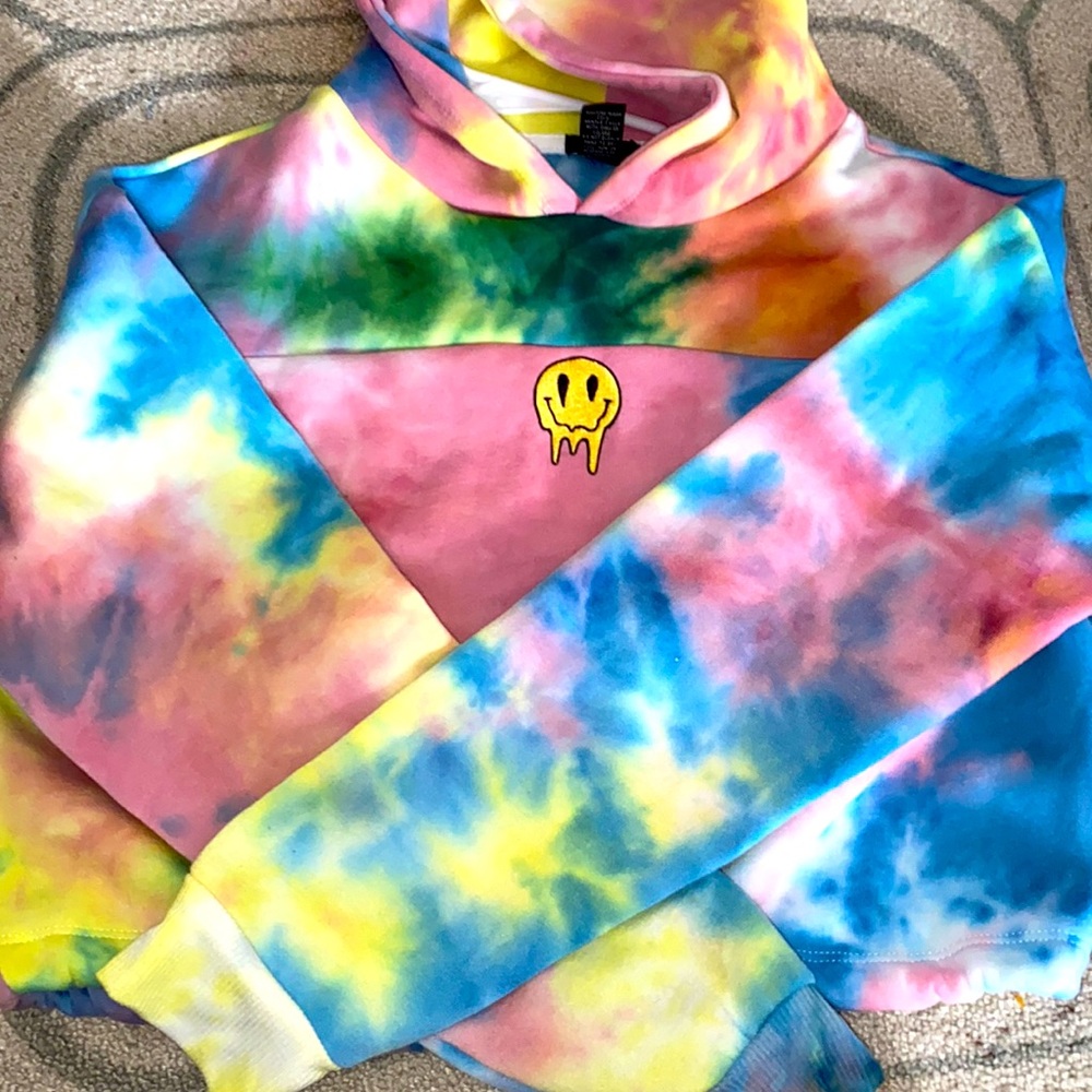 Tie Dye Trippy crop top hoodie